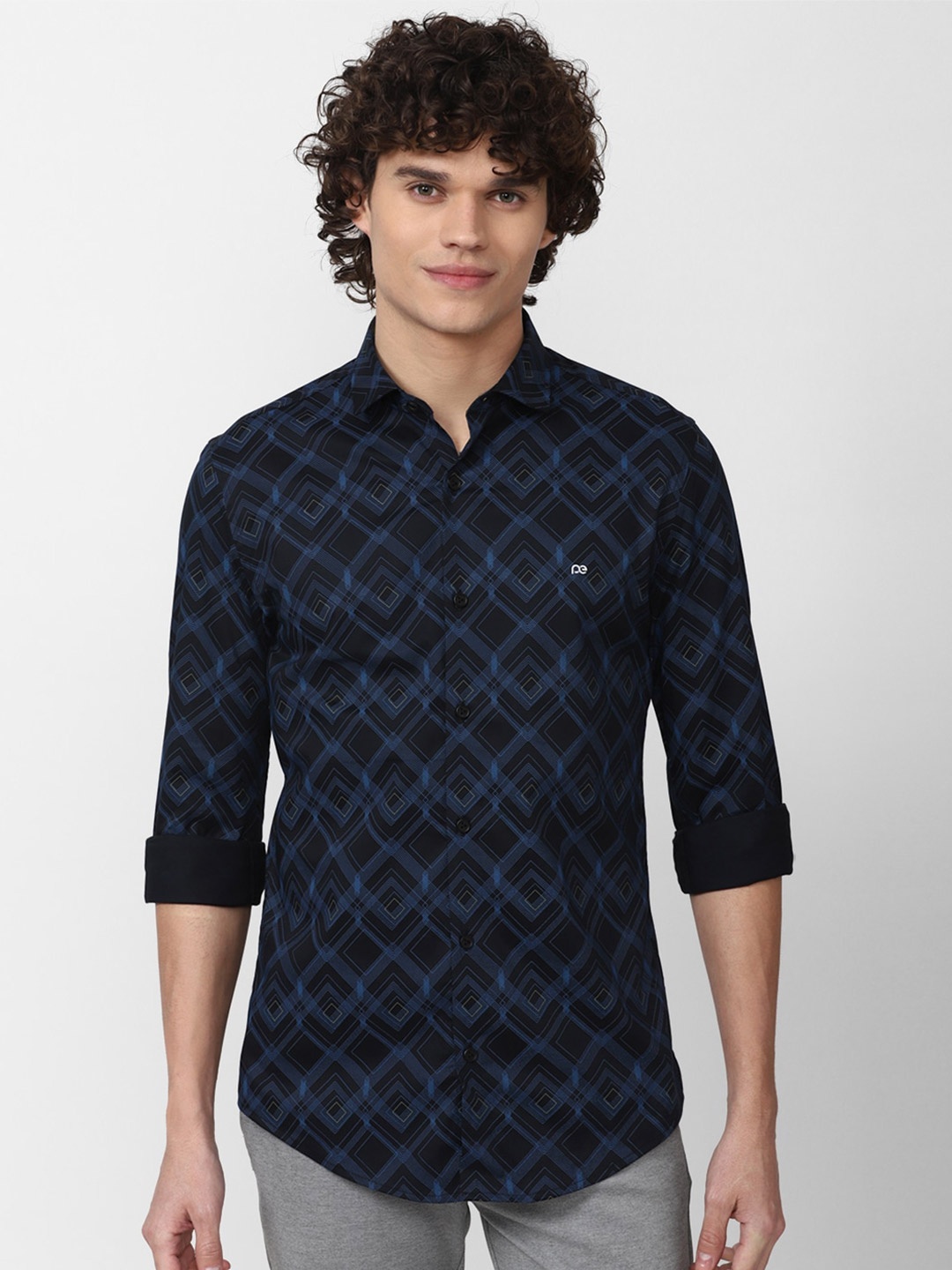 

Peter England Slim Fit Geometric Printed Cotton Casual Shirt, Navy blue