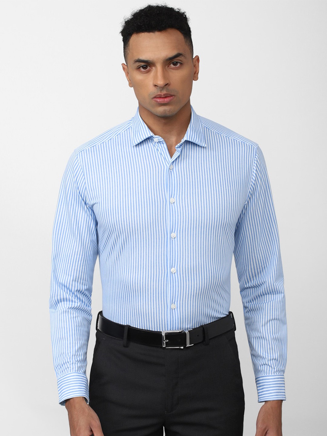 

Van Heusen Men Slim Fit Striped Formal Shirt, Blue