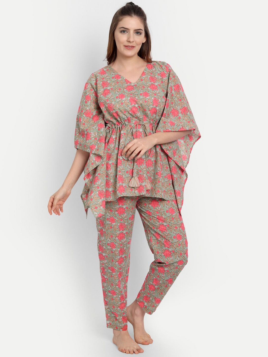 

githaan Women Floral Printed Pure Cotton Kaftan Night Suit, Green