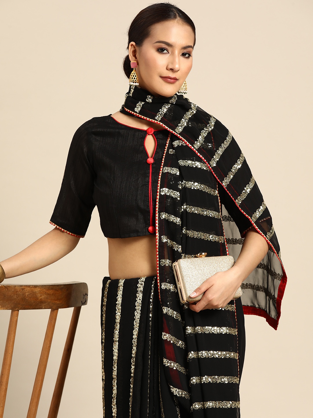 

SERONA FABRICS Embellished Sequinned Pure Georgette Saree, Black