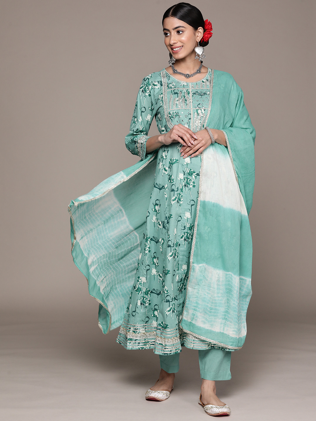 

Ishin Women Turquoise Blue Floral Printed Pure Cotton Kurta with Trousers & With Dupatta