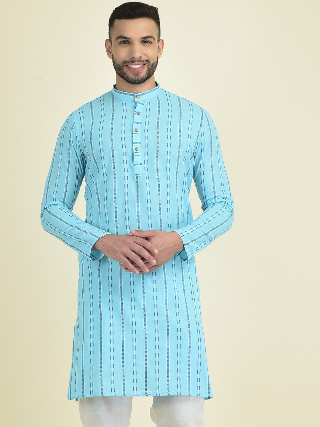 

Anouk Men Geometric Embroidered Thread Work Jacquard Kurta, Blue