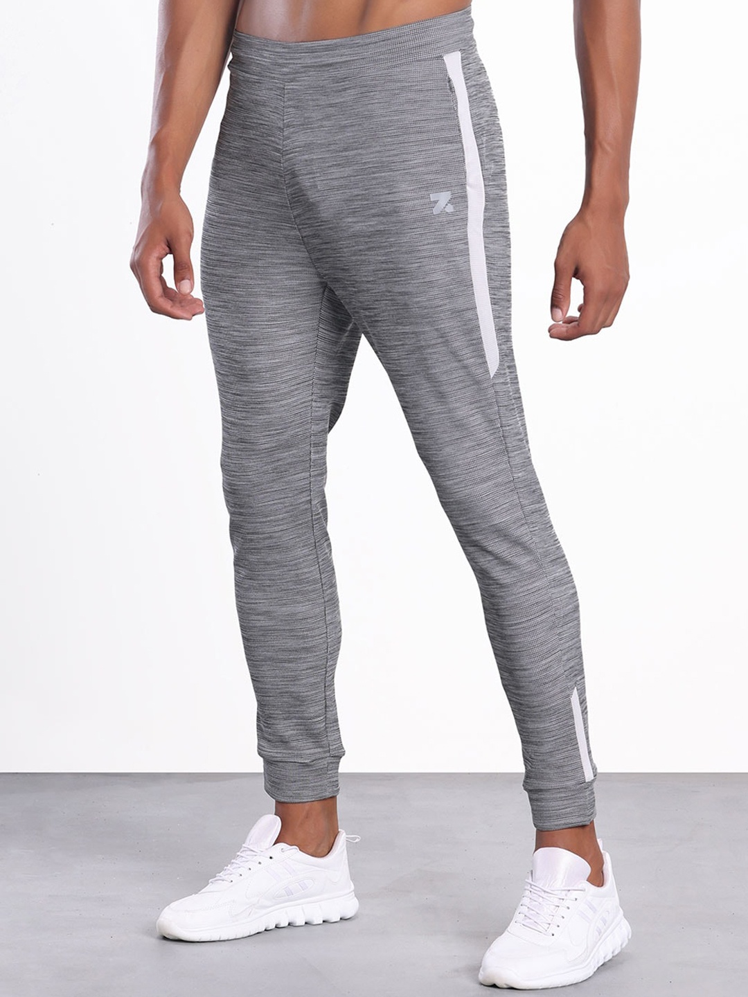 

Zymrat Men Sweat-Wicking SuperVent Training Joggers, Grey