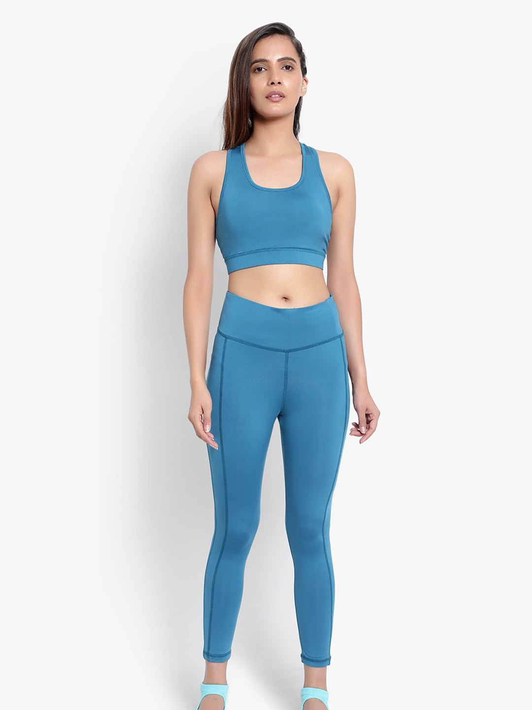 

Wearjukebox Non-Wired Lightly Padded Sports Bra with Cropped Tights, Blue