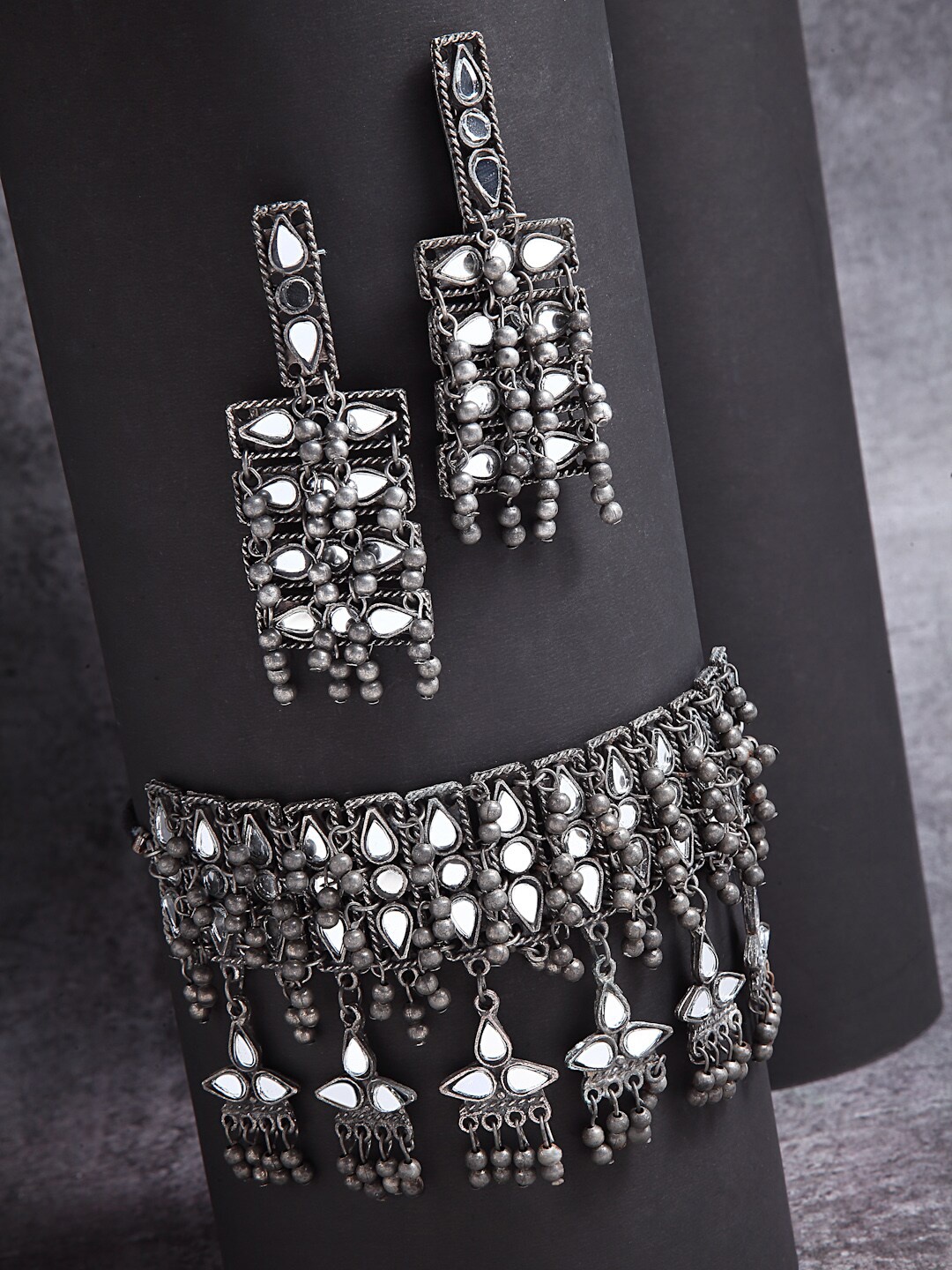 

Moedbuille Silver -Plated Mirrors Studded & Beaded Jewellery Set
