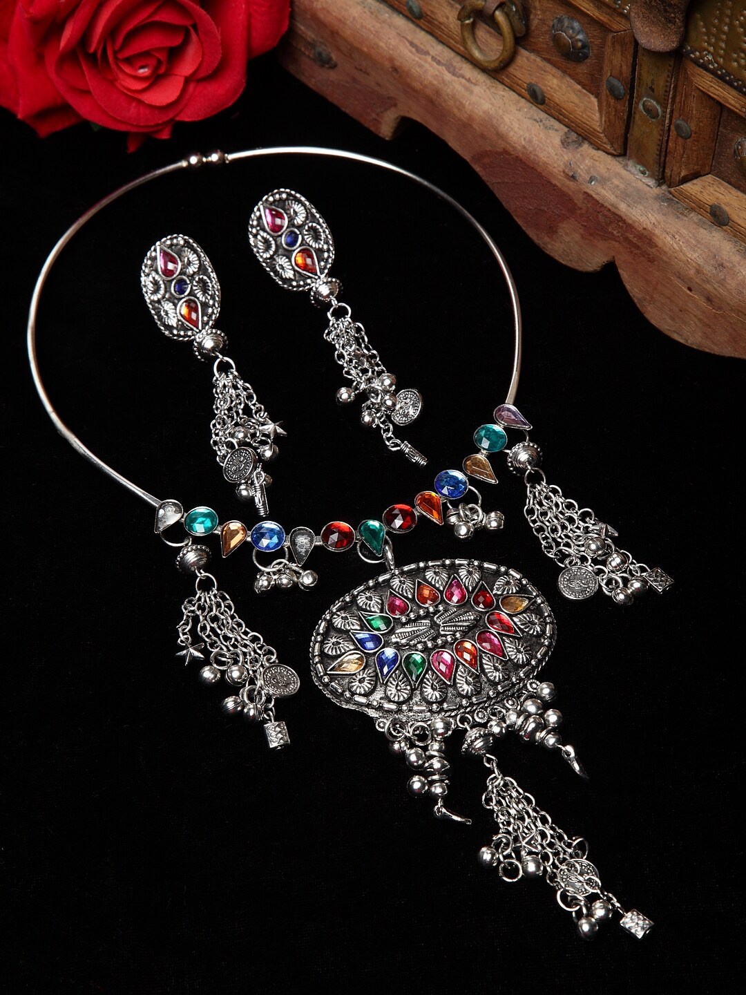 

Moedbuille Silver-Plated Ghungroo & Stones-Studded Oxidised Jewellery Set