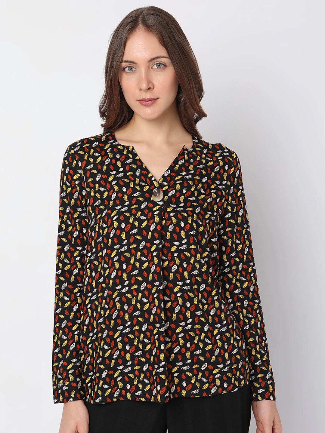 

Vero Moda Printed Cuffed Sleeve Shirt Style Top, Black