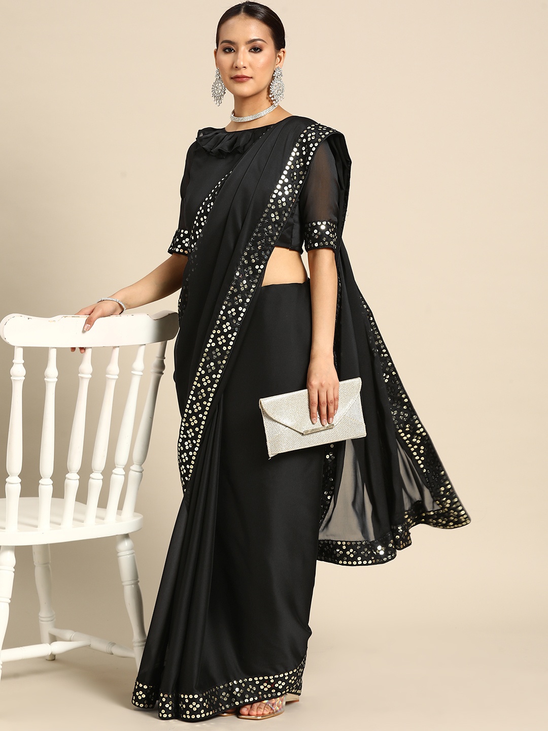 

SERONA FABRICS Sequinned Saree, Black