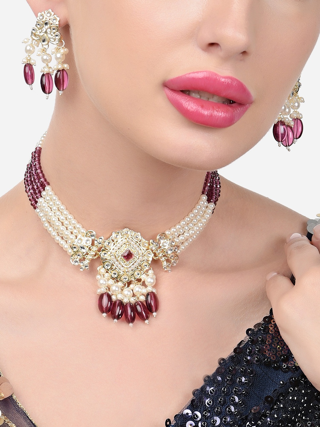 

Zaveri Pearls Gold-Plated Kundan & Crystals Studded & Beaded Jewellery Set