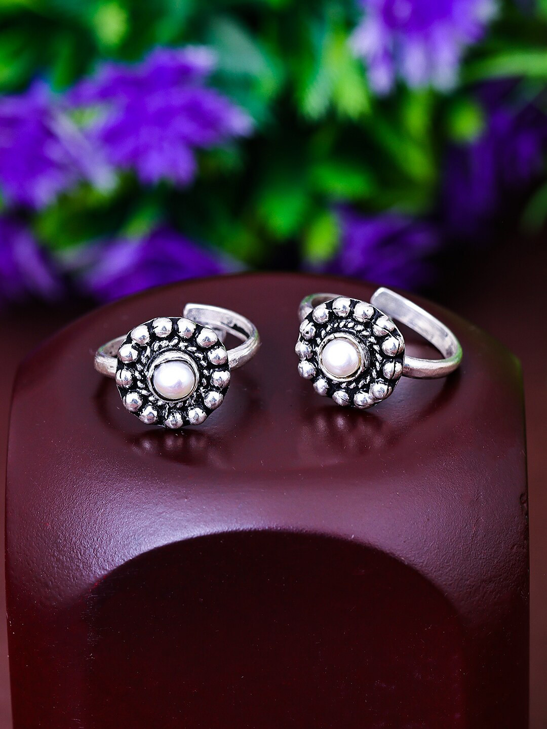 

Pissara by Sukkhi Set Of 2 925 Sterling Silver Rhodium-Plated Beaded Adjustable Toe Rings, White