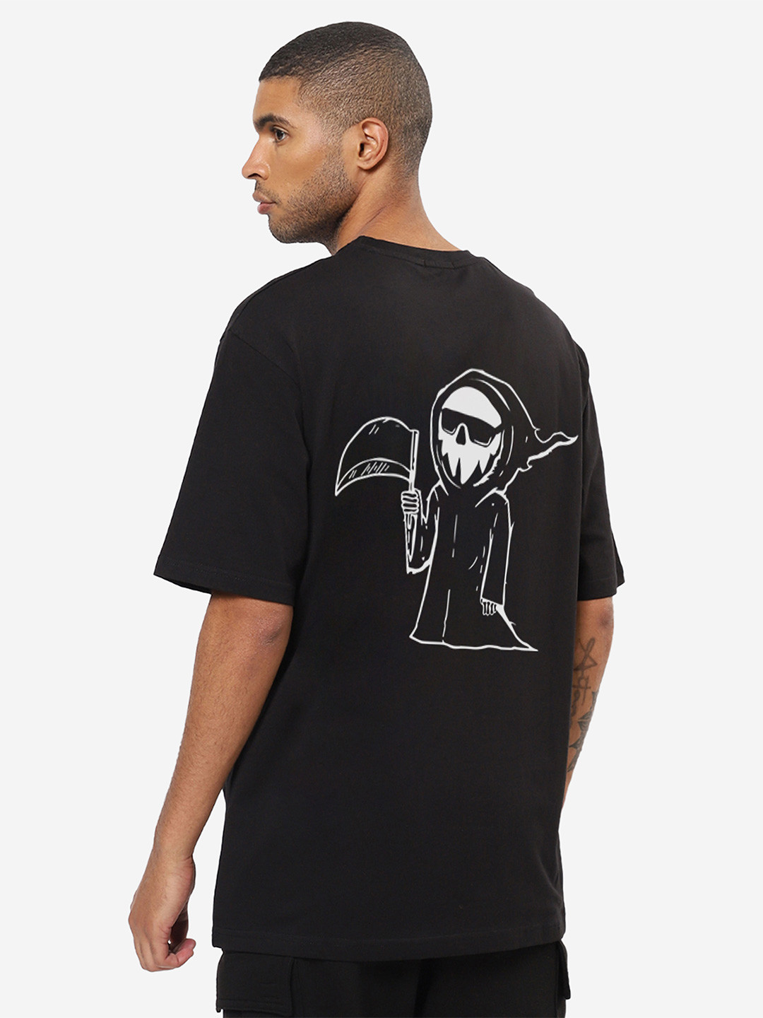 

Mad Over Print Typography Printed Drop-Shoulder Sleeves Cotton Loose T-shirt, Black