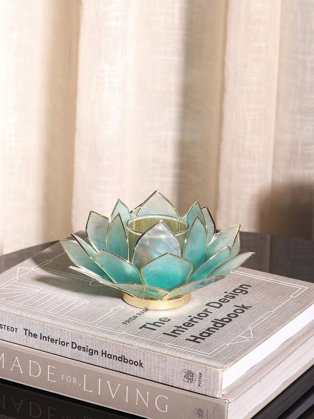 

Pure Home and Living Blue Ombre 12 Shells Capiz Tea Light Candle Holder