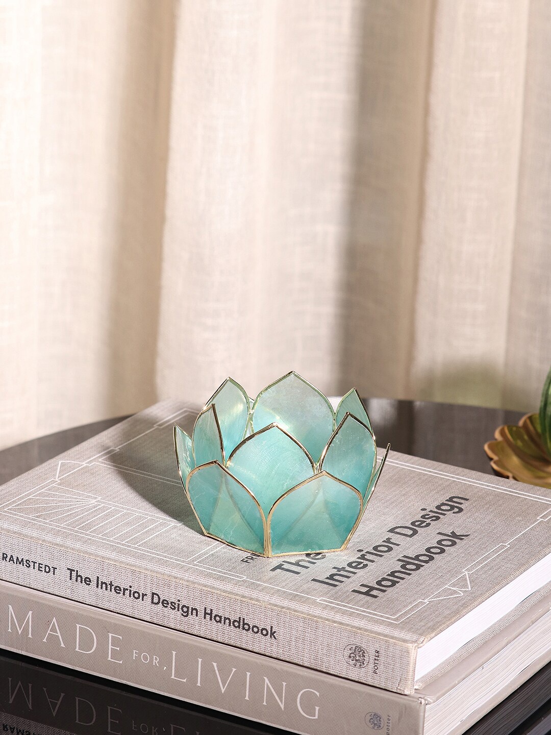 

Pure Home and Living Green Ombre 12 Shells Capiz Tea Light Candle Holder, Blue