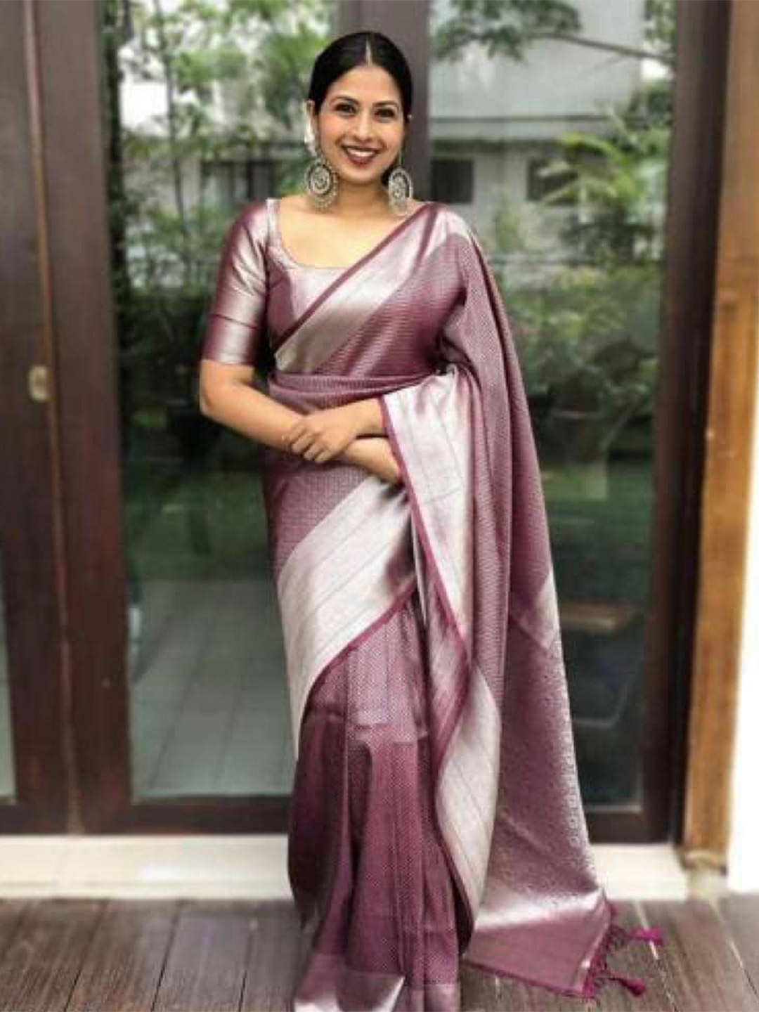 

ORUS Woven Design Paisely Zari Kanjeevaram Saree, Violet