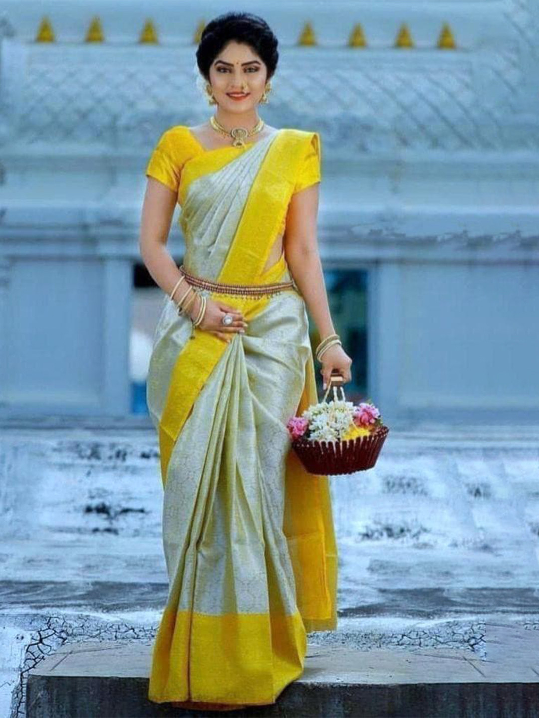 

ORUS Woven Design Zari Silk Blend Kanjeevaram Saree, Grey