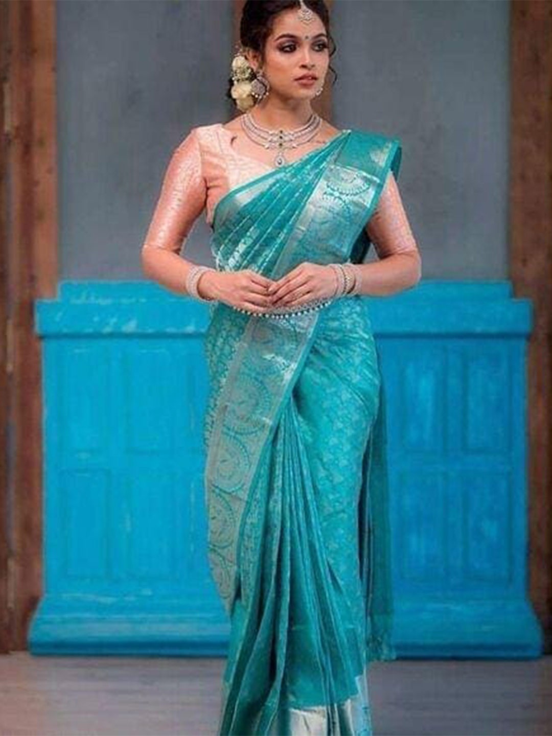 

ORUS Woven Design Zari Silk Blend Kanjeevaram Saree, Teal