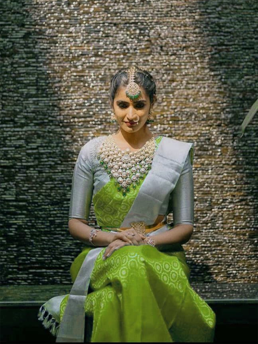 

ORUS Woven Design Zari Silk Blend Kanjeevaram Saree, Green
