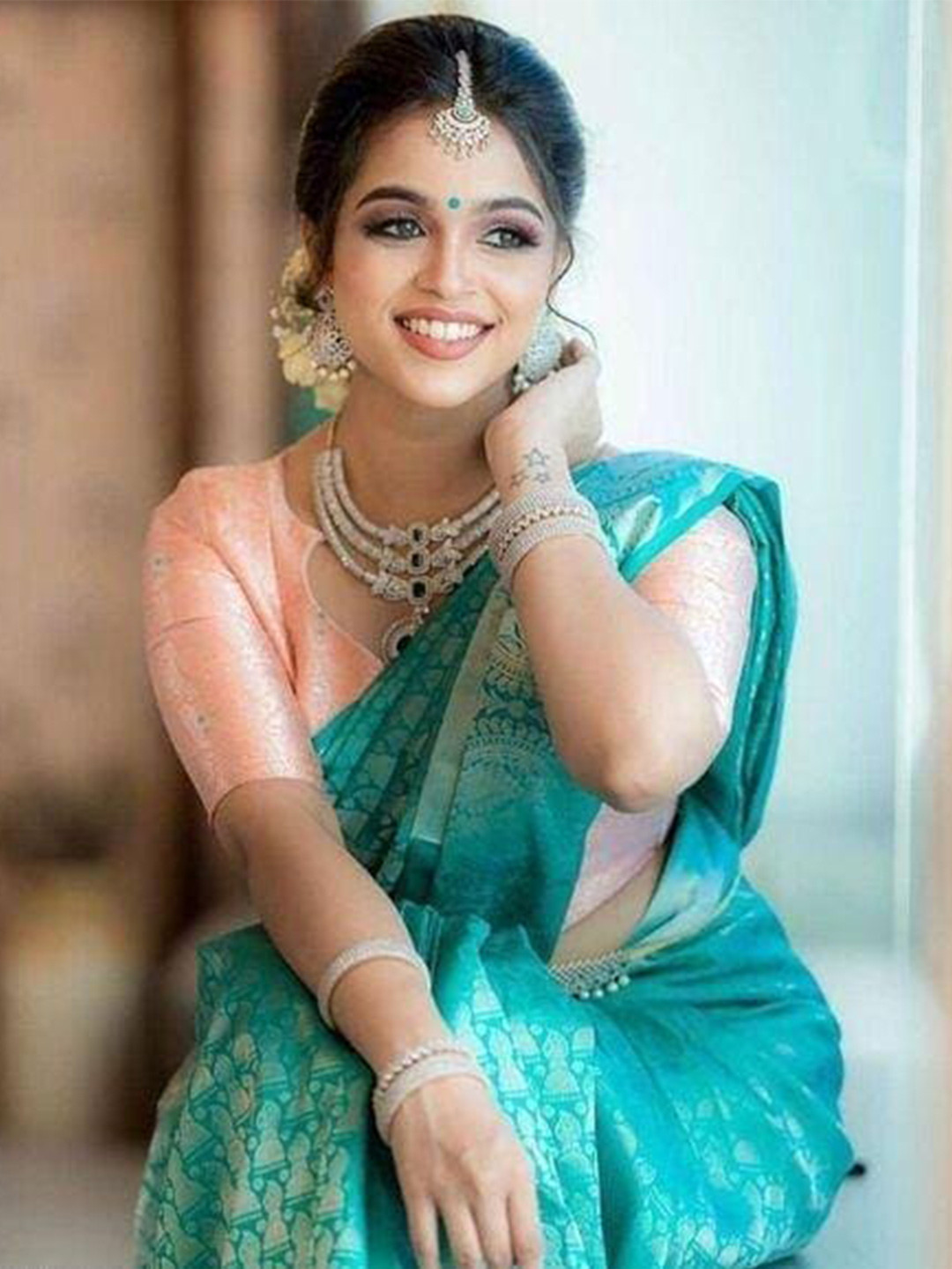 

ORUS Woven Design Zari Silk Blend Kanjeevaram Saree, Teal