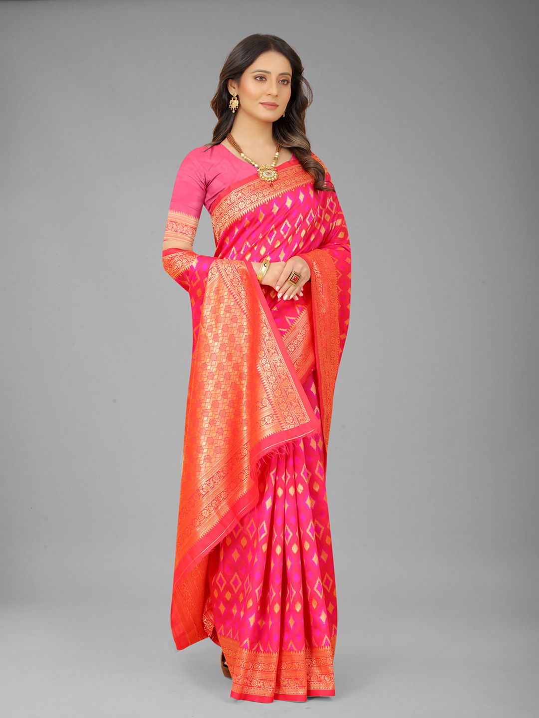 

ORUS Ethnic Motif Woven Design Zari Pure Silk Kanjeevaram Saree, Pink