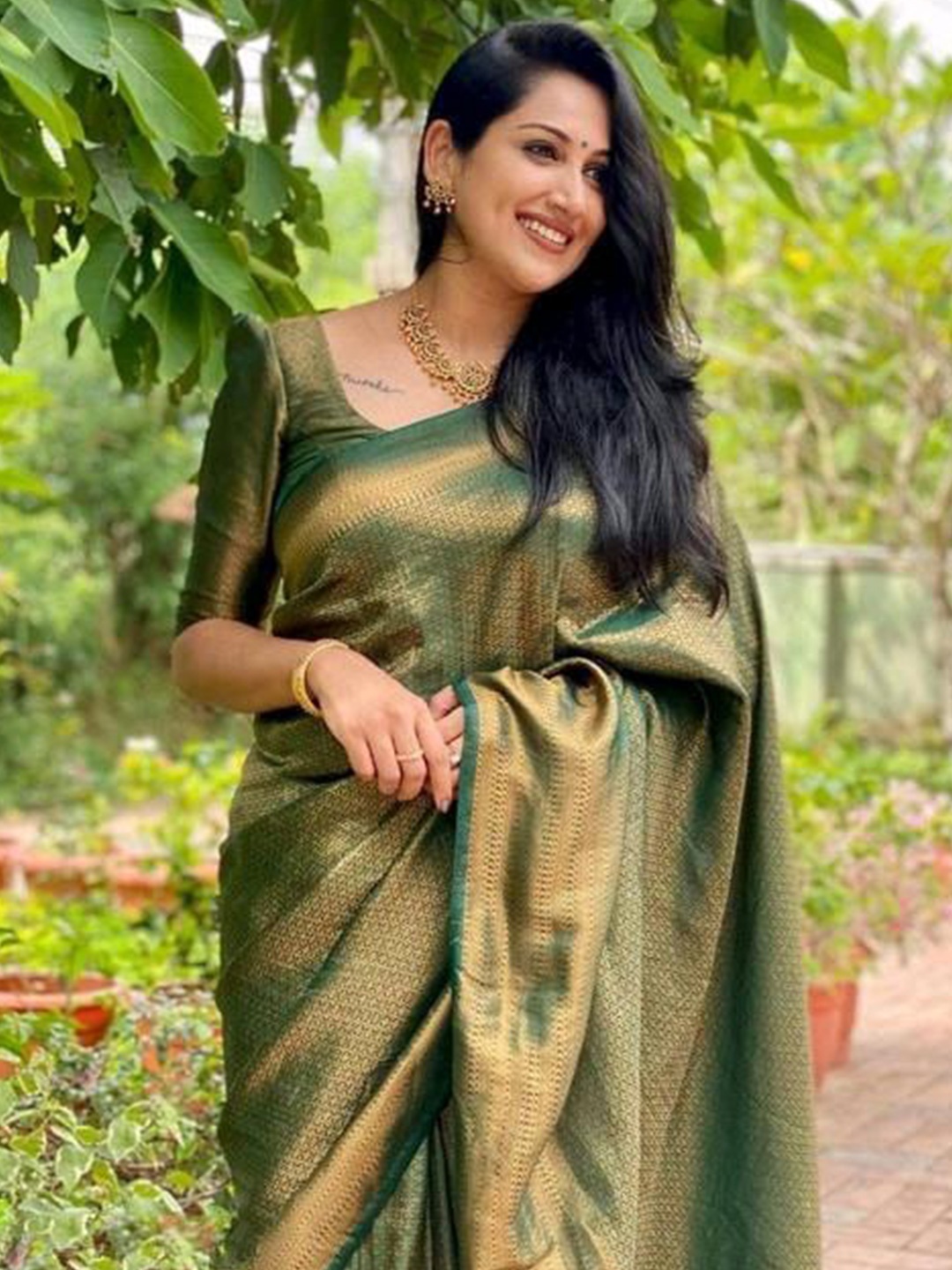 

ORUS Woven Design Zari Pure Silk Kanjeevaram Saree, Green