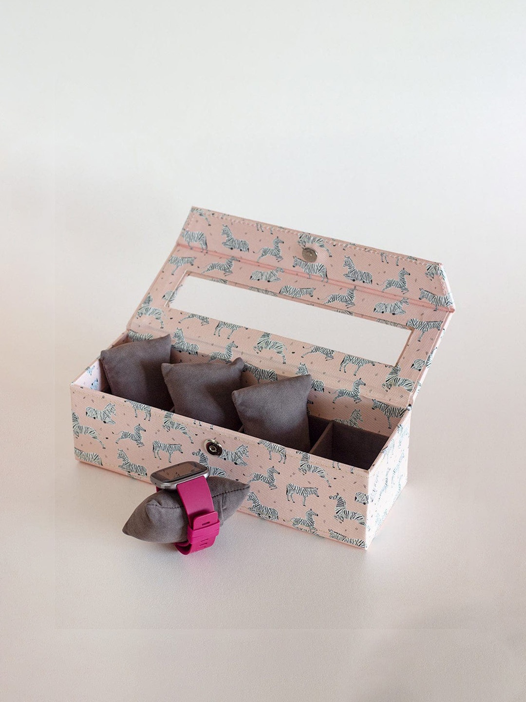 

The Wishing Chair Pearlised Paper Pink & Black Safari Printed 4 Compartment Watch Box