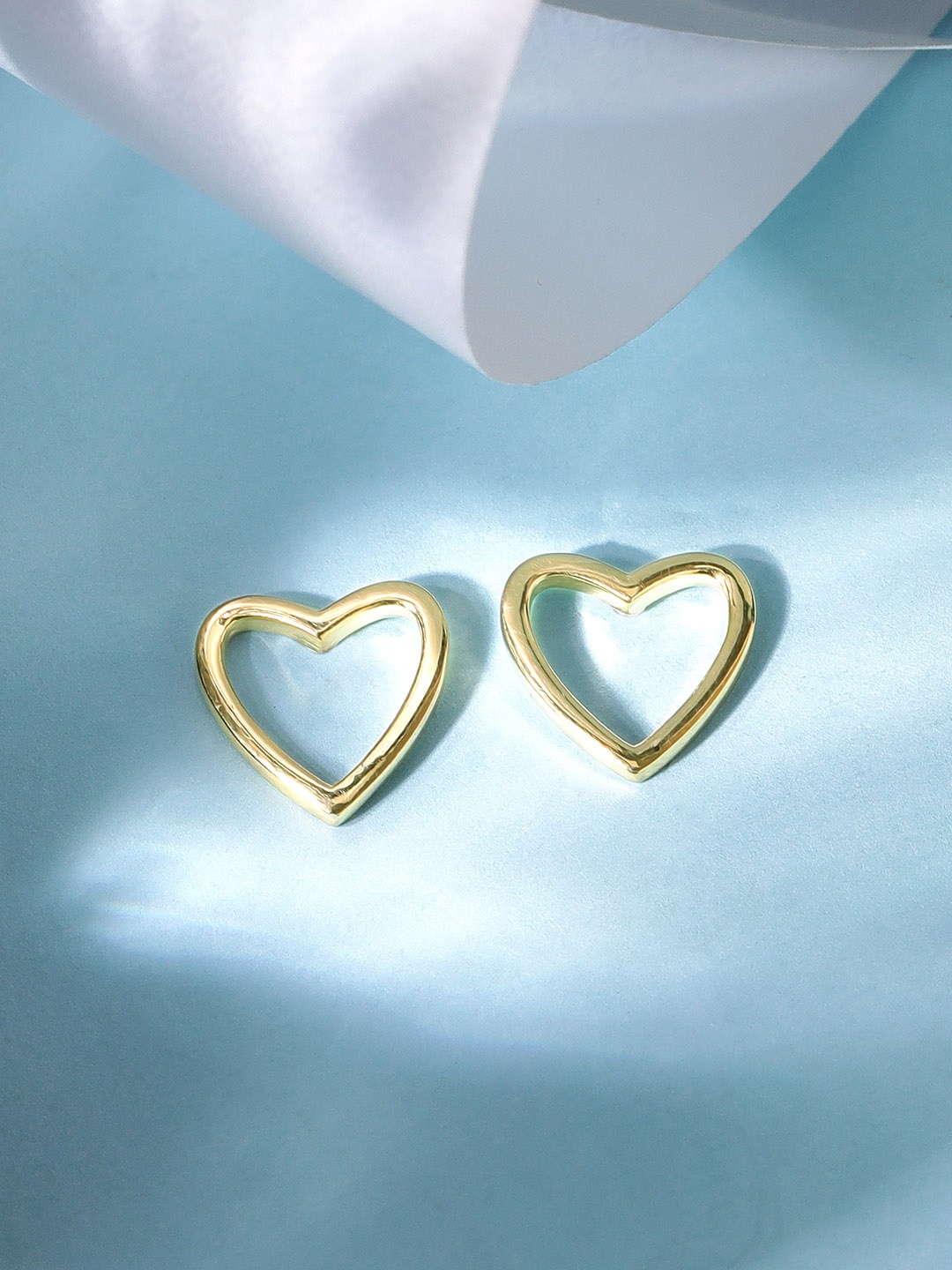 

Rubans 925 Silver Gold-Plated Sterling Silver Heart Shaped Studs Earrings