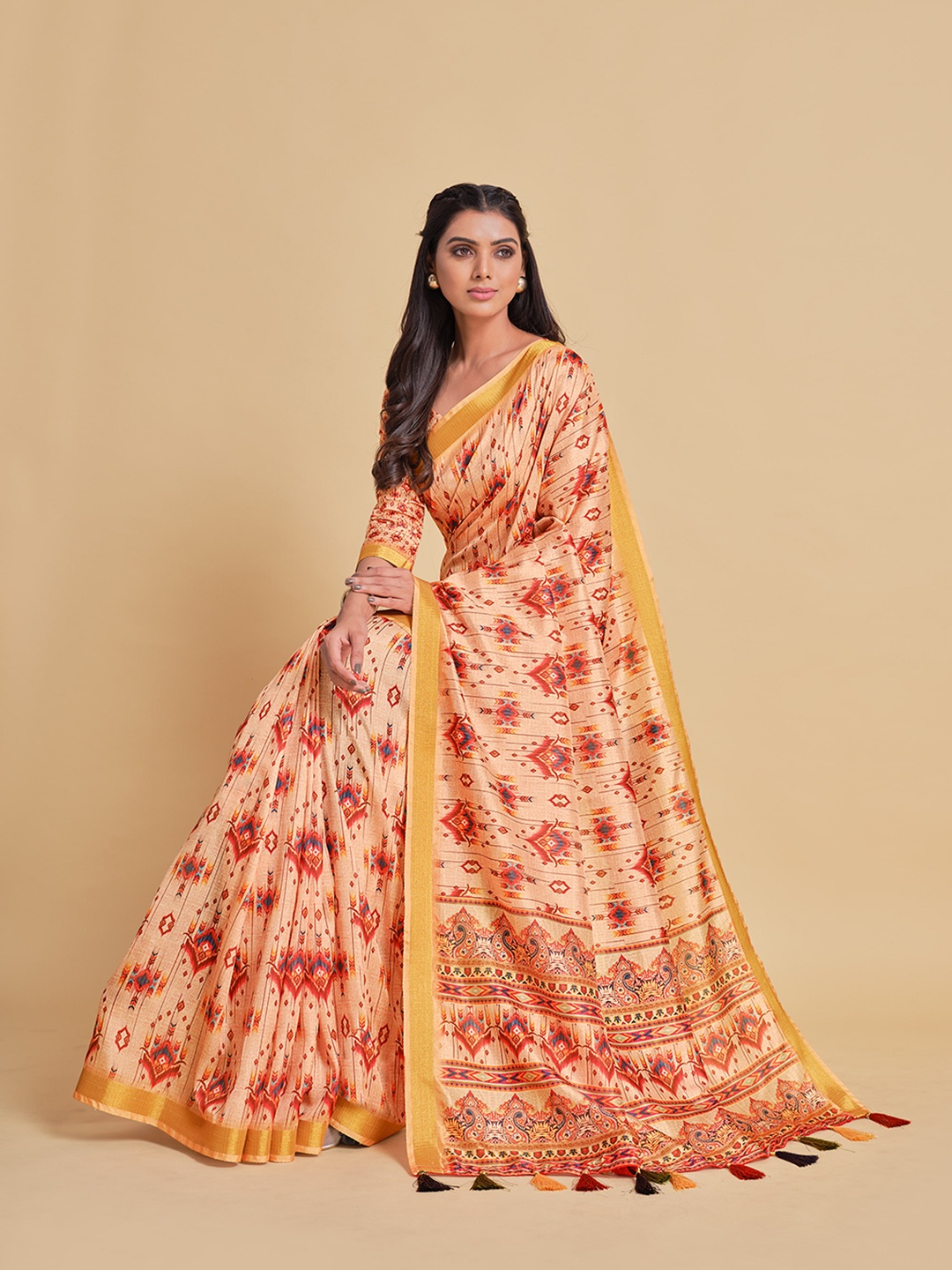 

Sangria Geometric Printed Traditional Kanjeevaram Sarees, Orange