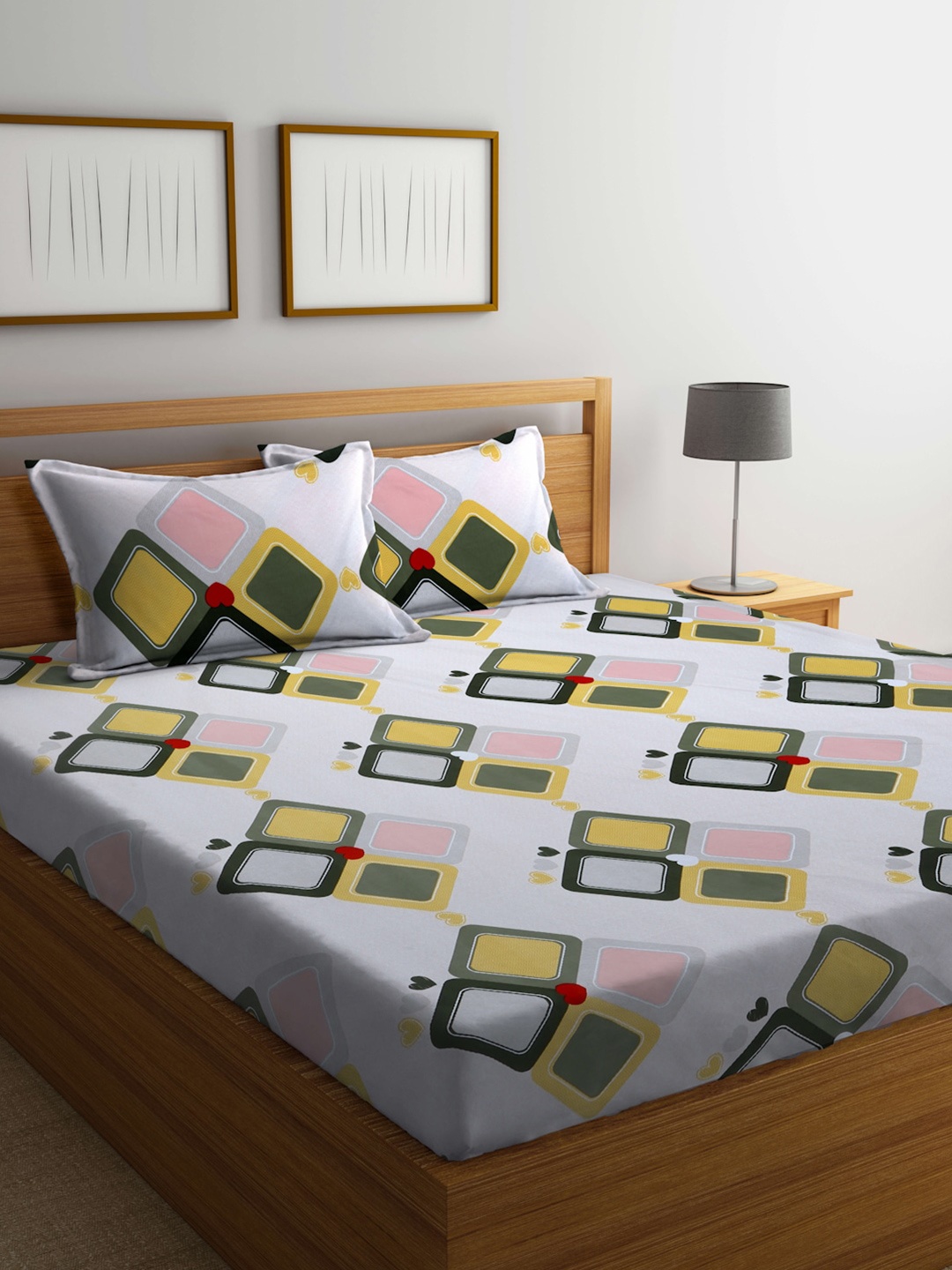 

Arrabi White & Yellow Geometric 300 TC Flat King Bedsheet with 2 Pillow Covers