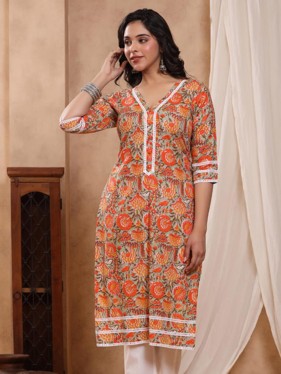

Baisacrafts Women Orange Floral Printed Gotta Patti Kurta