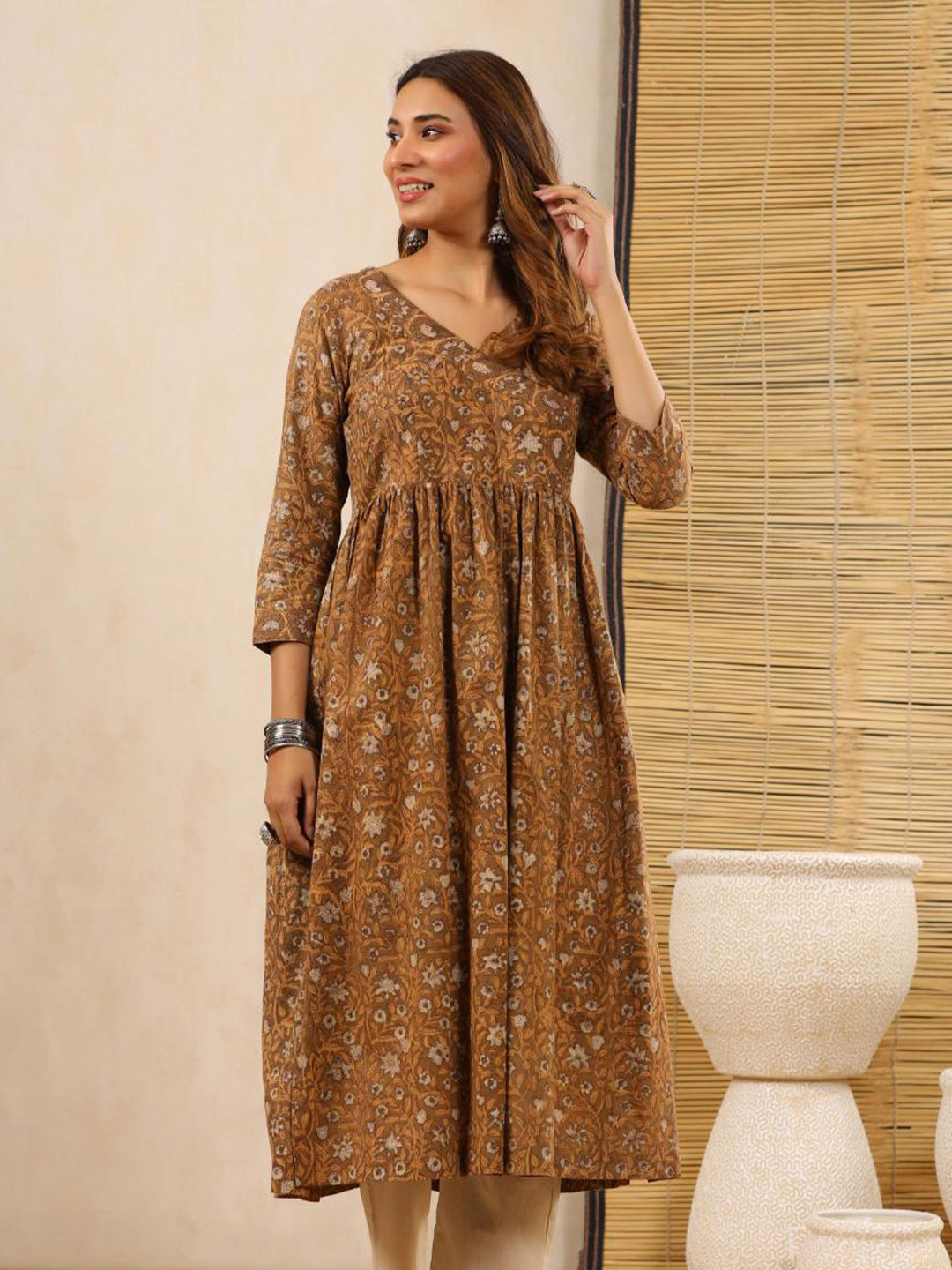

Baisacrafts Floral Printed Pure Cotton A-Line Kurta, Brown