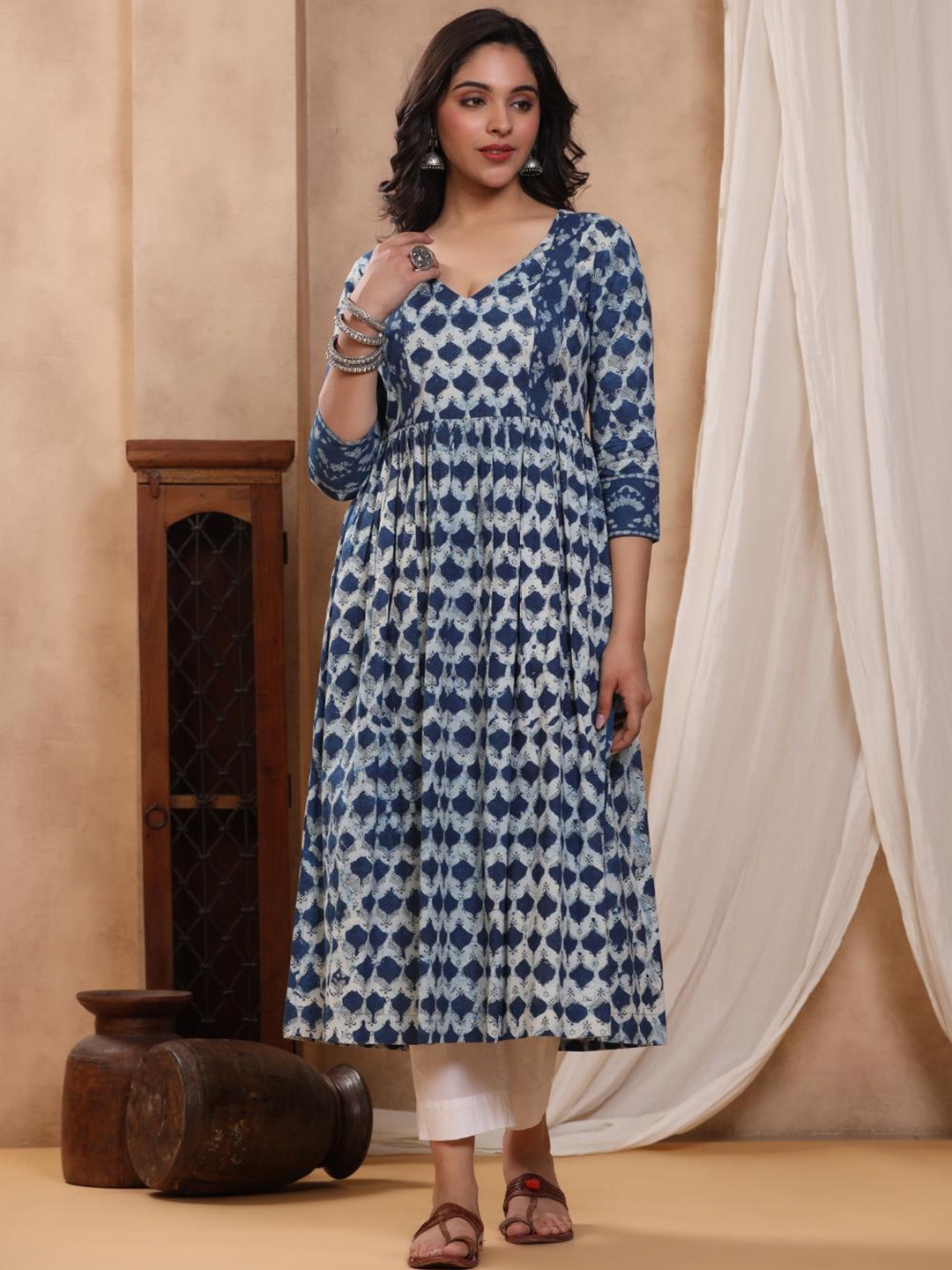 

Baisacrafts Ethnic Motifs Printed Pure Cotton A-line Kurta, Blue