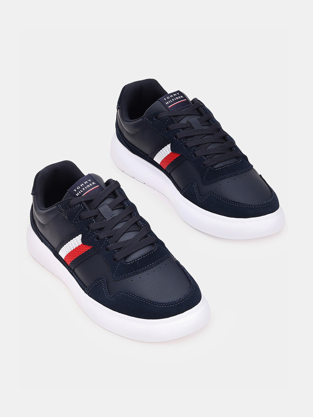 

Tommy Hilfiger Men Striped Leather Sneakers, Navy blue