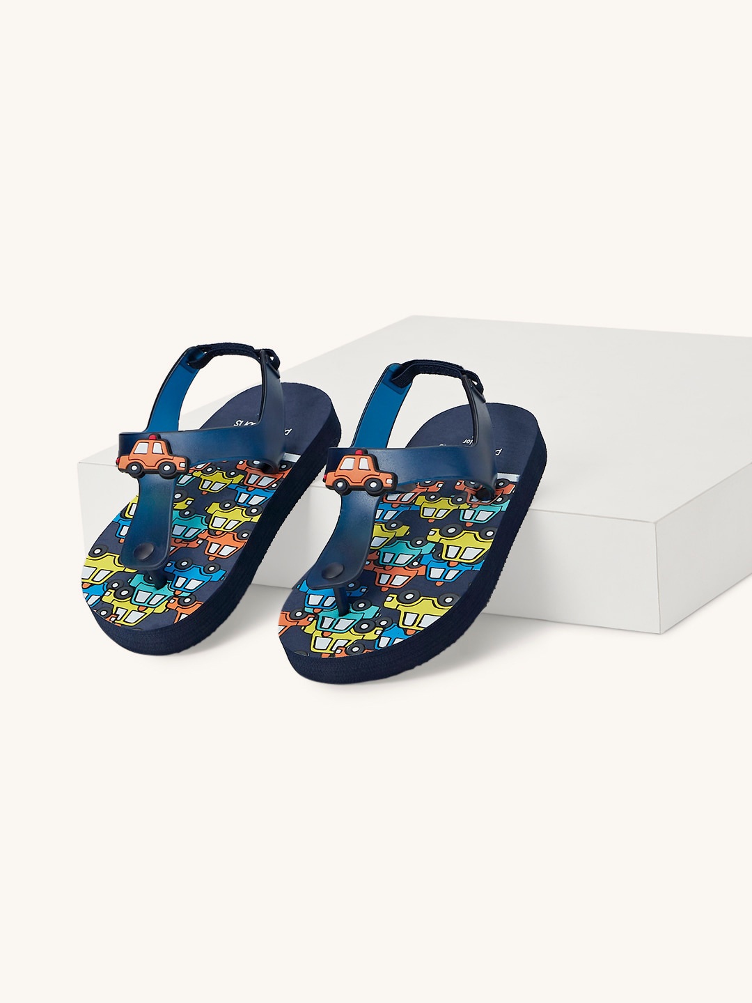 

Pantaloons Junior Boys Printed Thong Flip-Flops, Blue