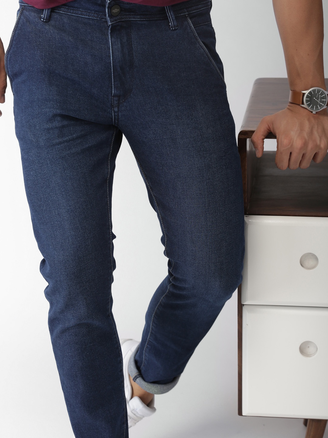 

INVICTUS SPORT Men Blue Slim Fit Mid-Rise Clean Look Stretchable Jeans