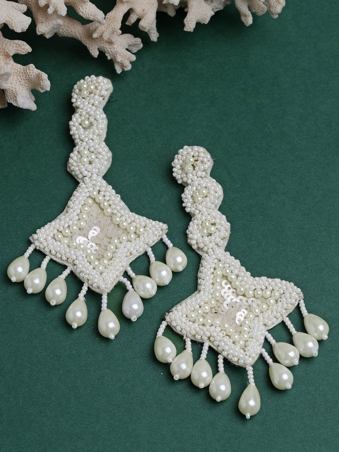 

Moedbuille Women Beads & Pearls Contemporary Drop Earrings, Off white