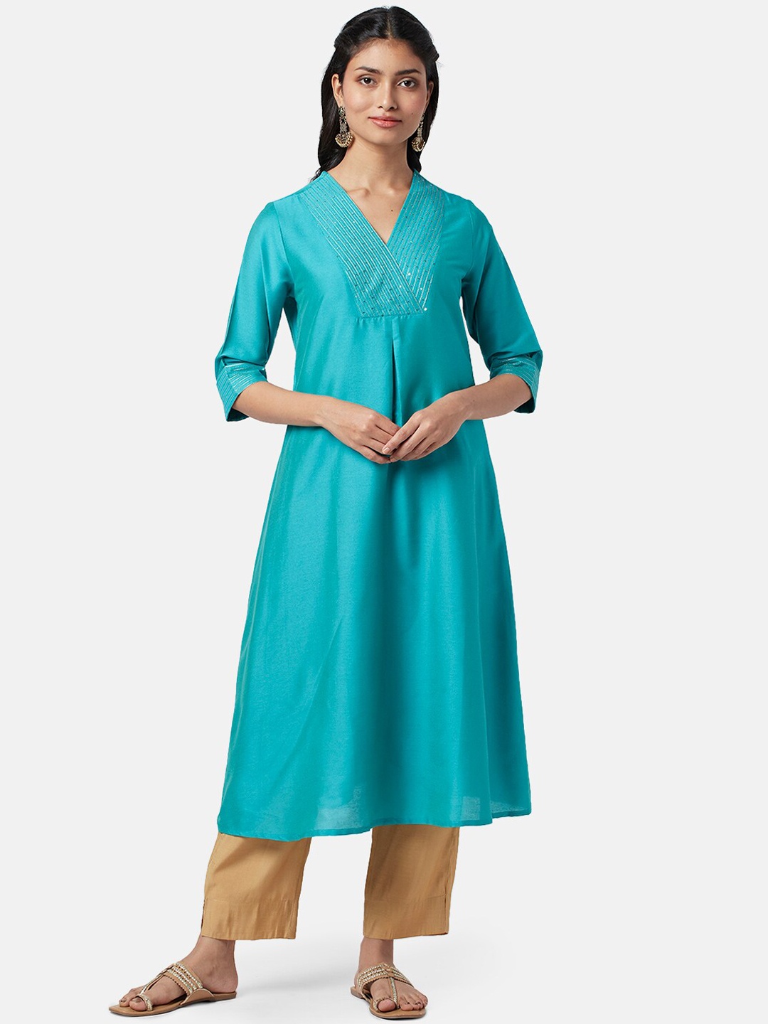 

RANGMANCH BY PANTALOONS Women Sequined Embellished Yoke Design Kurta, Turquoise blue