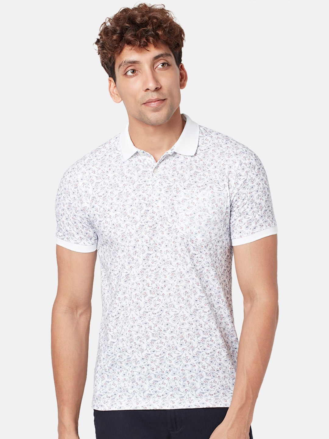 

BYFORD by Pantaloons Men Floral Printed Slim Fit Cotton T-shirt, White