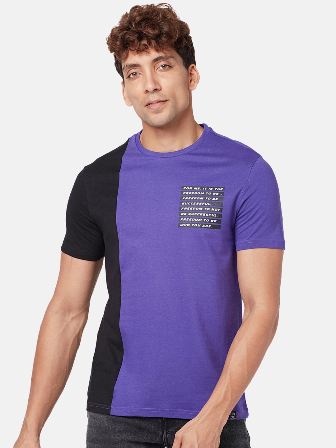 

People Men Colourblocked Cotton Slim Fit T-shirt, Purple