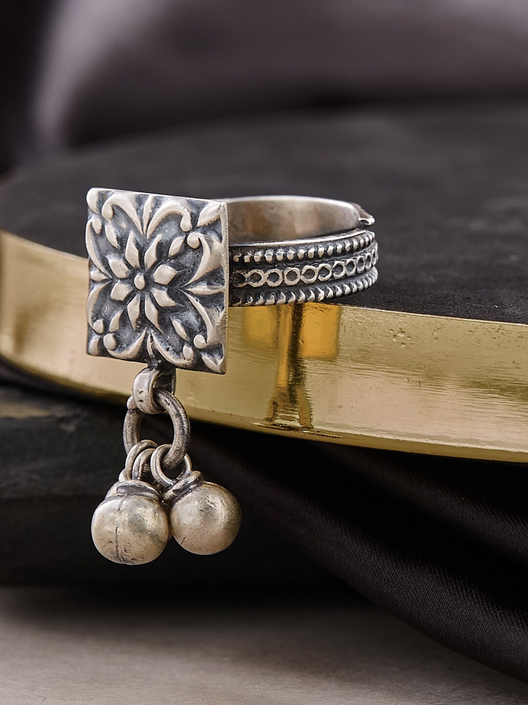 

Fabindia Silver-Plated Beaded Finger Ring
