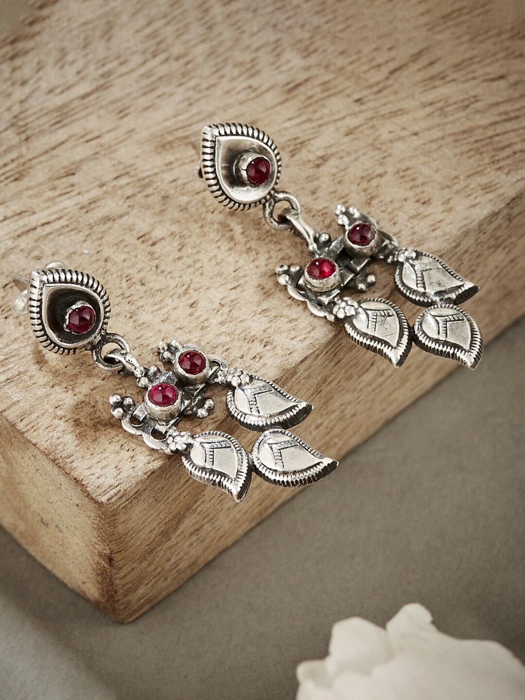 

Fabindia Silver Leaf Shaped Drop Earrings