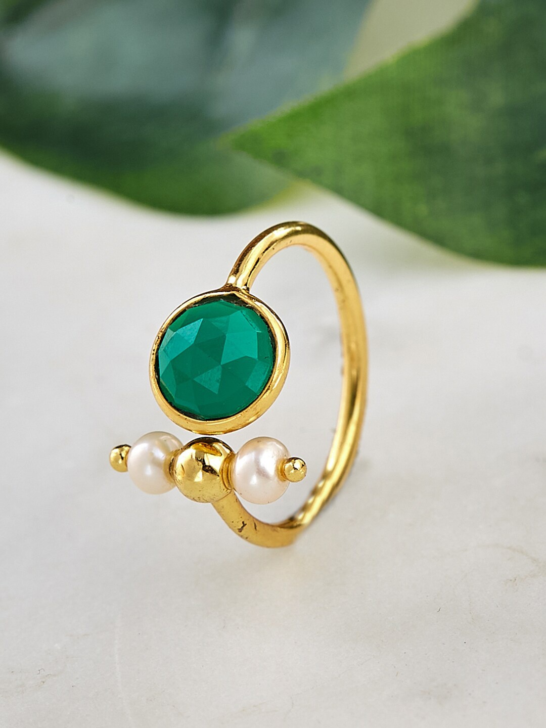 

Fabindia Gold-Plated Onyx-Studded & Pearl Beaded Adjustable Finger Ring