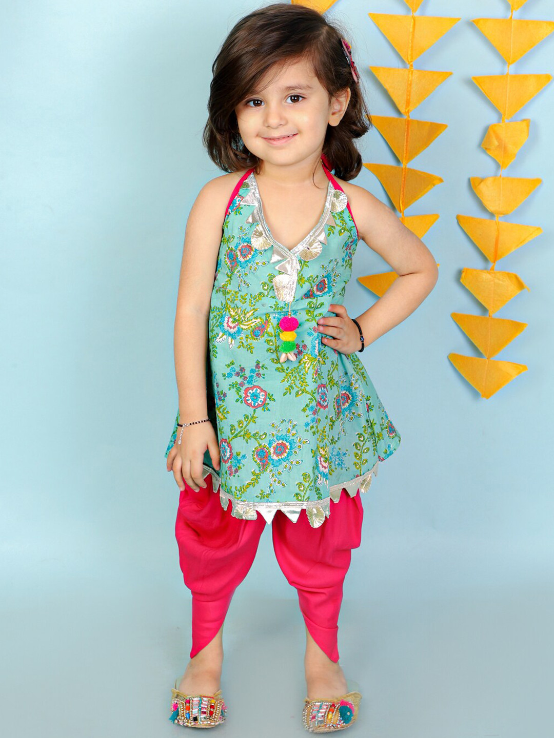 

KID1 Girls Floral Printed Gotta Patti Pure Cotton Kurta With Dhoti Pants, Green