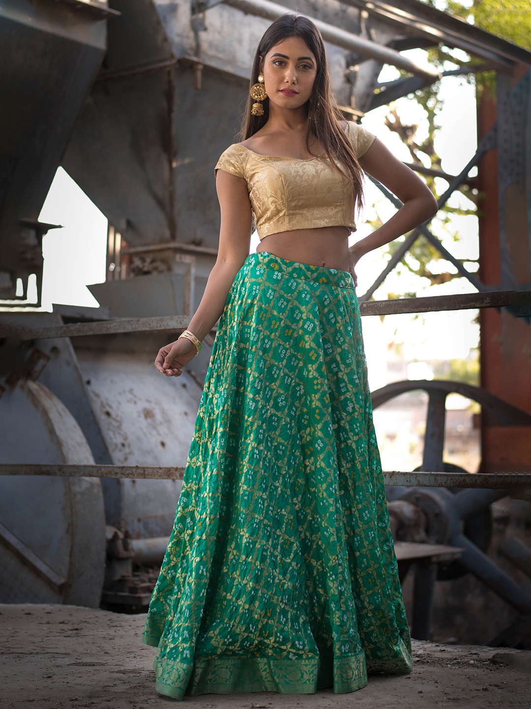 

Rangpur Woven Design Ready to Wear Zari Silk Lehenga & Blouse, Green