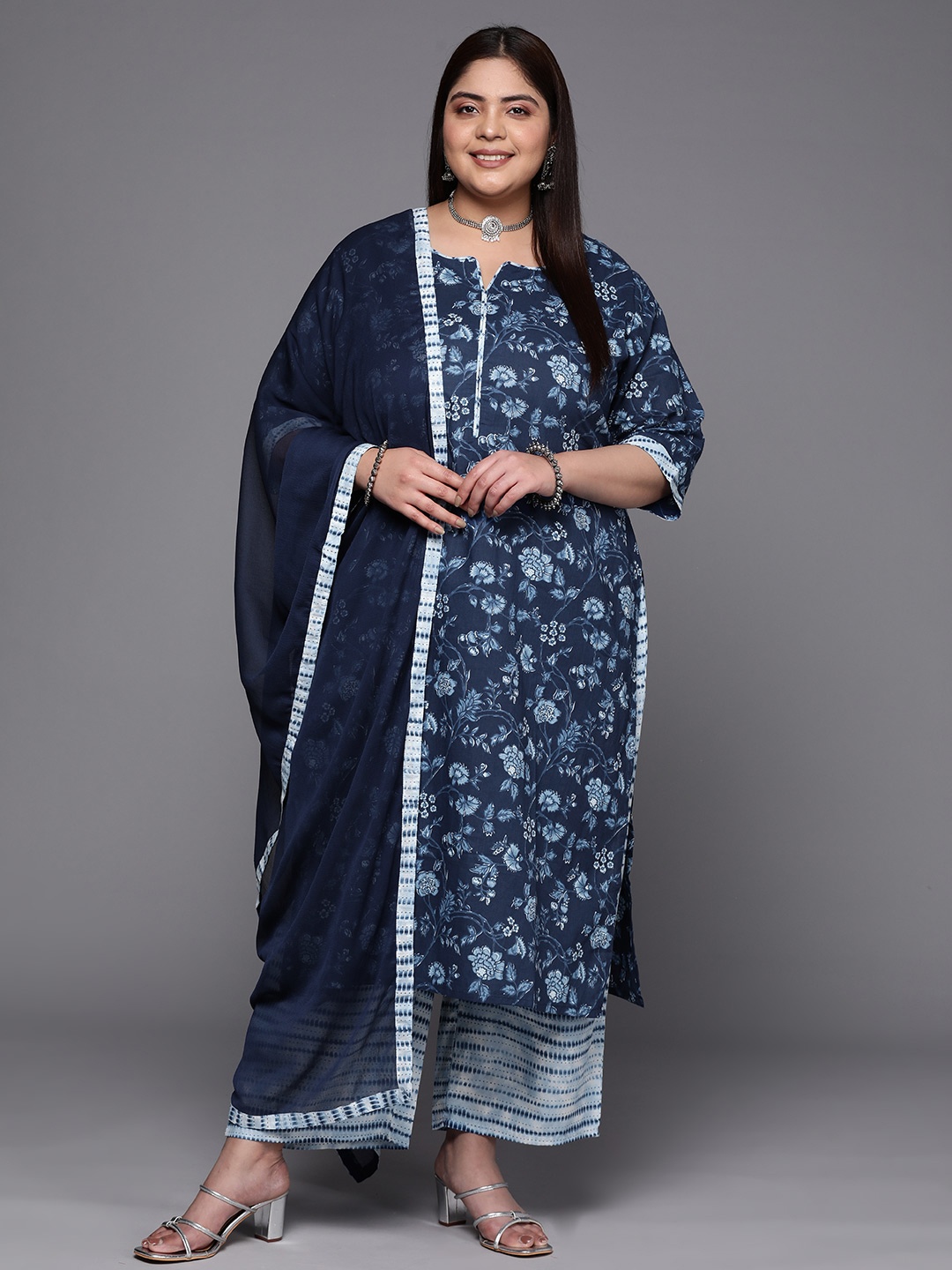 

EXTRA LOVE BY LIBAS Plus Size Floral Printed Pure Cotton Kurta Set, Navy blue