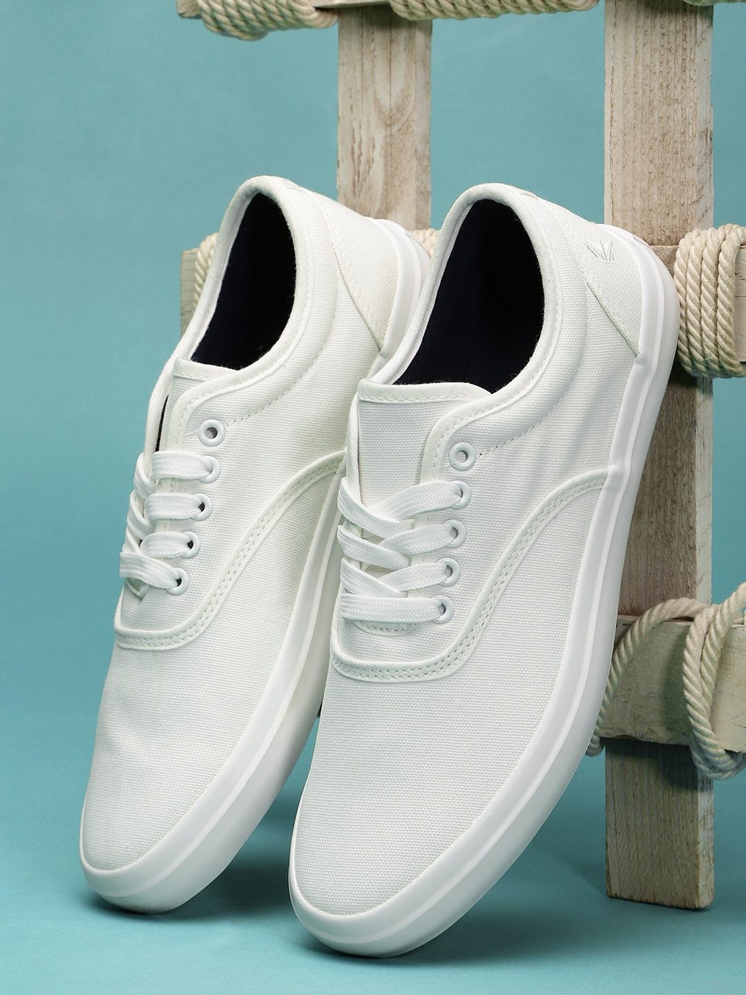 

Mast & Harbour Men White Casual Shoes