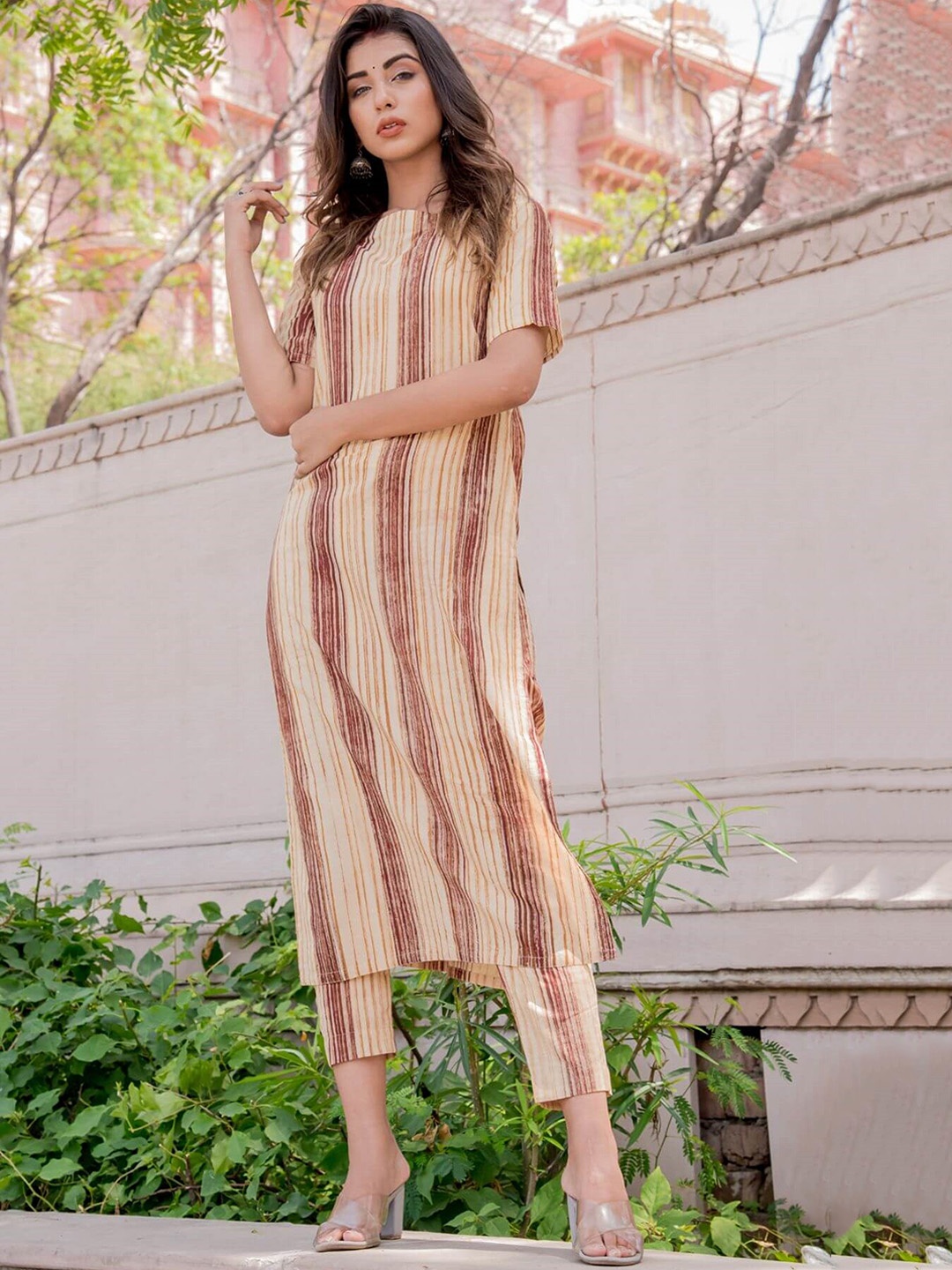 

Rangpur Women Striped Pure Cotton Kurta with Trousers, Brown