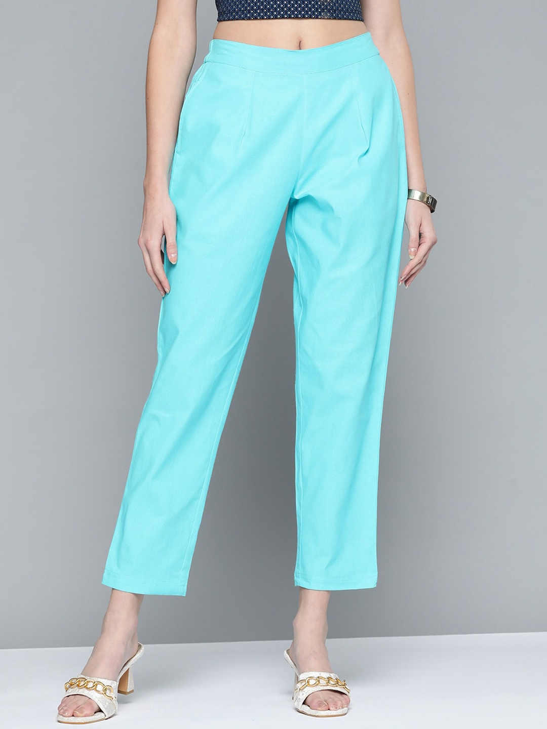 

MALHAAR Women Mid-Rise Cotton Straight Fit Cropped Pleated Trousers, Blue