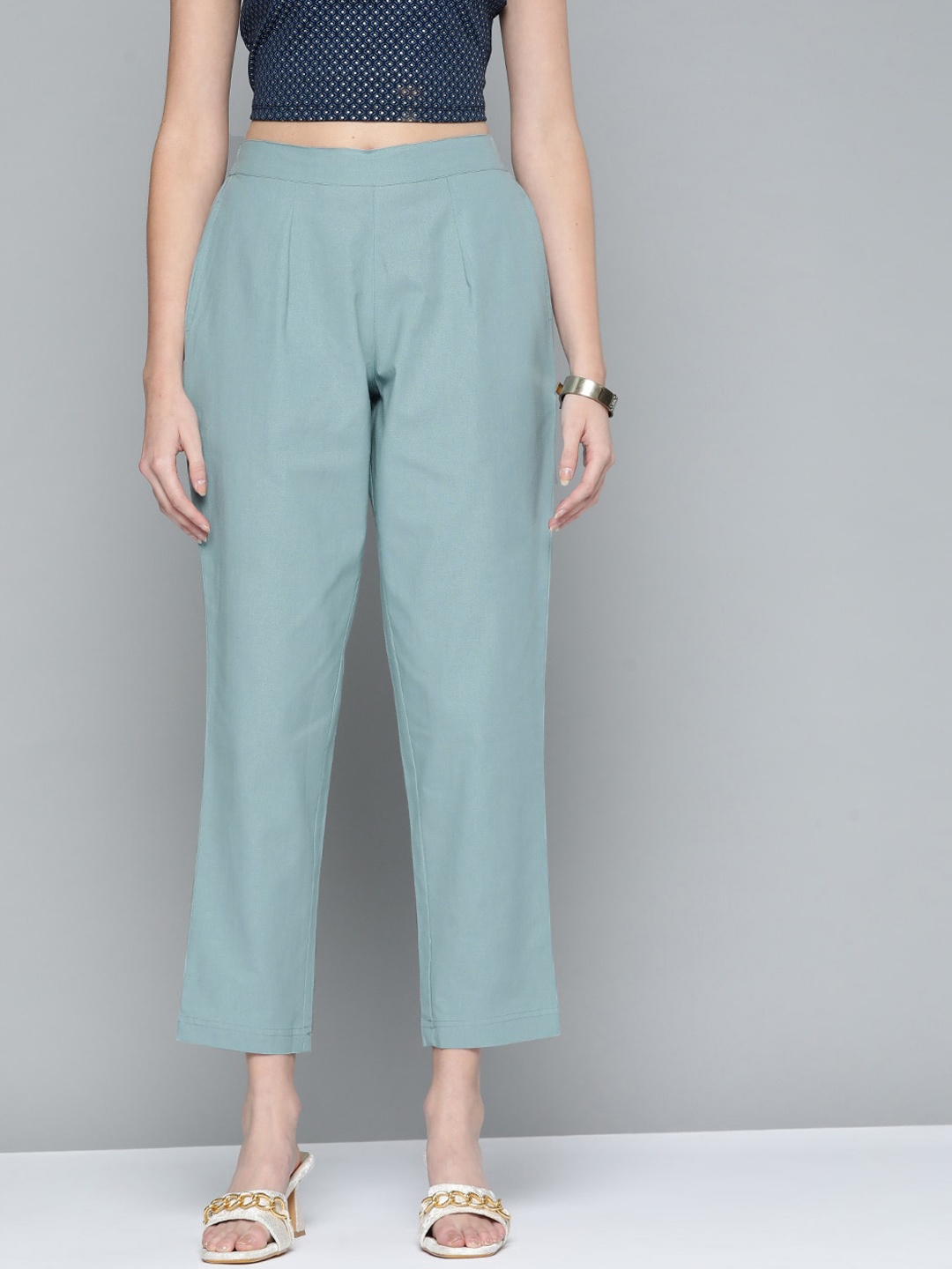 

MALHAAR Women Straight Fit Cotton Trousers, Grey