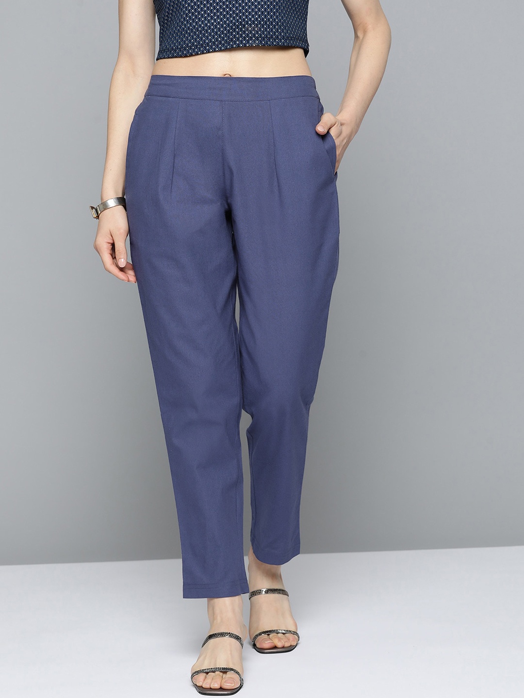 

MALHAAR Women Mid Rise Pleated Cotton Trousers, Navy blue