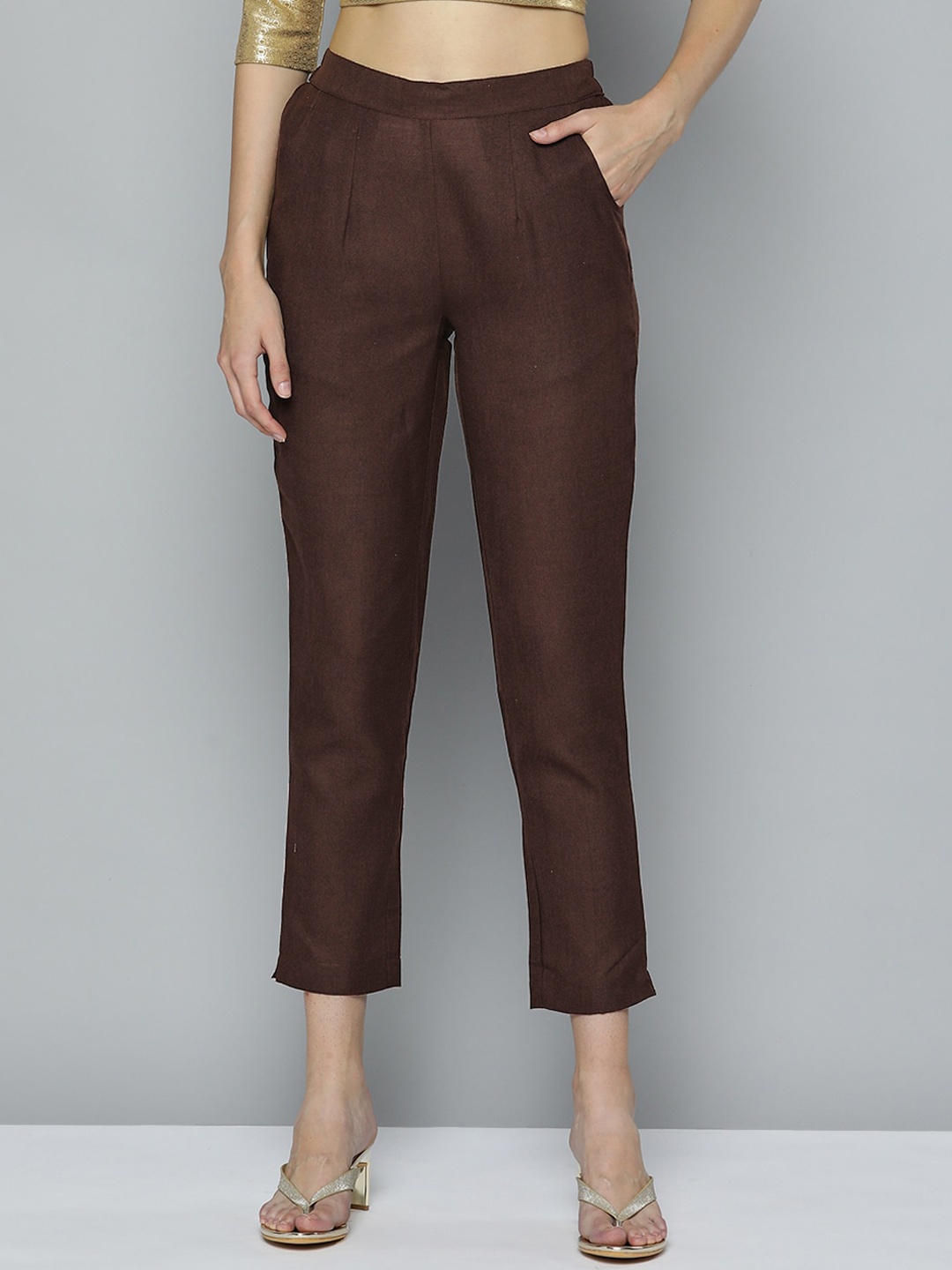 

MALHAAR Cotton Pleated Cigarette Trousers, Brown